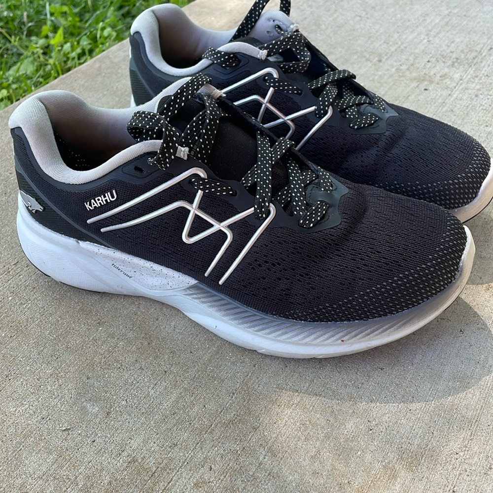 Women’s running shoes